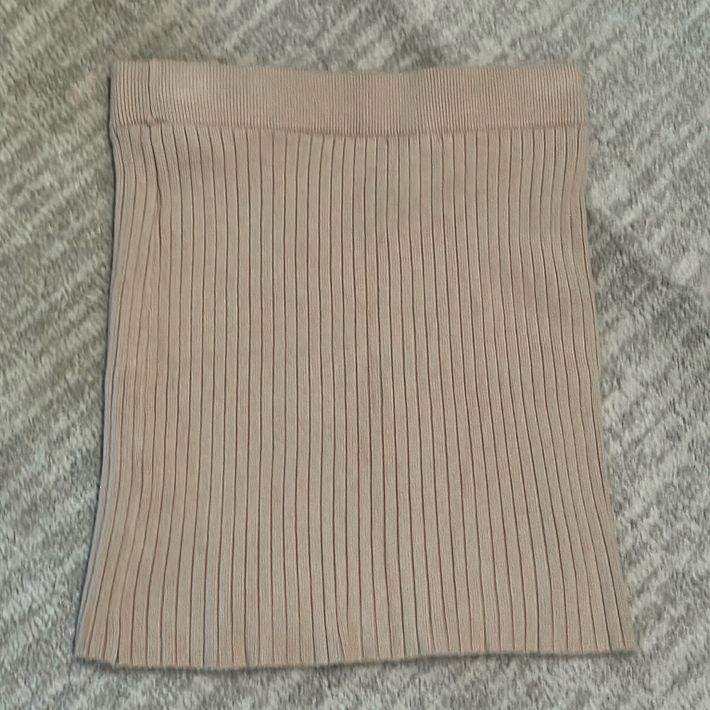 Abercrombie and Fitch, taupe knit skirt, size small